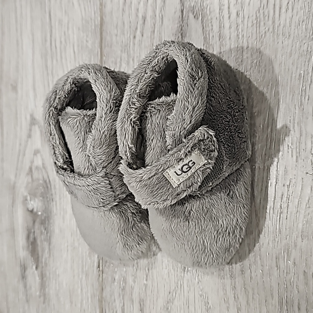 UGG slippers - Picture 2 of 5